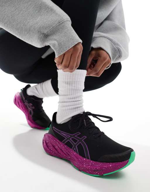 Asics Novablast 4  Lite-Show neutral running trainers in black and hot pink, 5 of 5