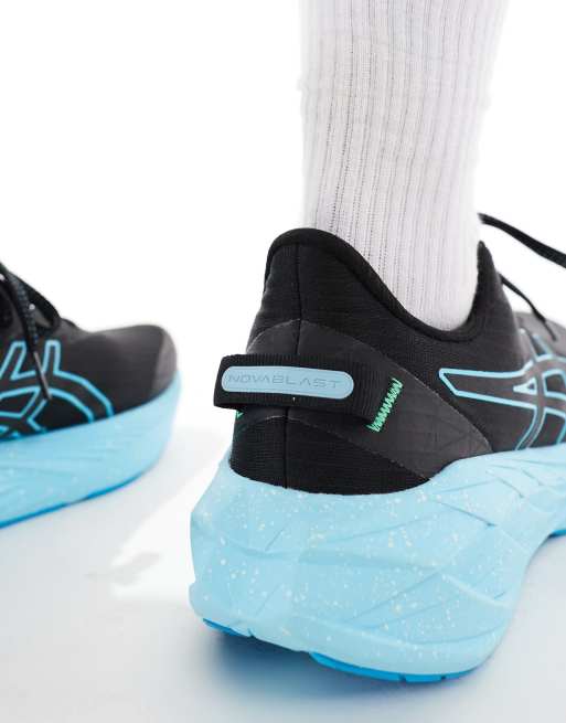Asics – Novablast 4 Lite-Show – Svarta och turkosa löparskor, 4 av 5