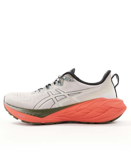 Asics – Novablast 4 TR – Beżowo-czerwone buty do biegania w terenie, 2 z 5