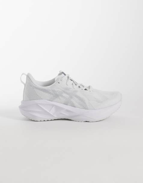 Asics – Novablast 5 – Białe buty sportowe - view 1