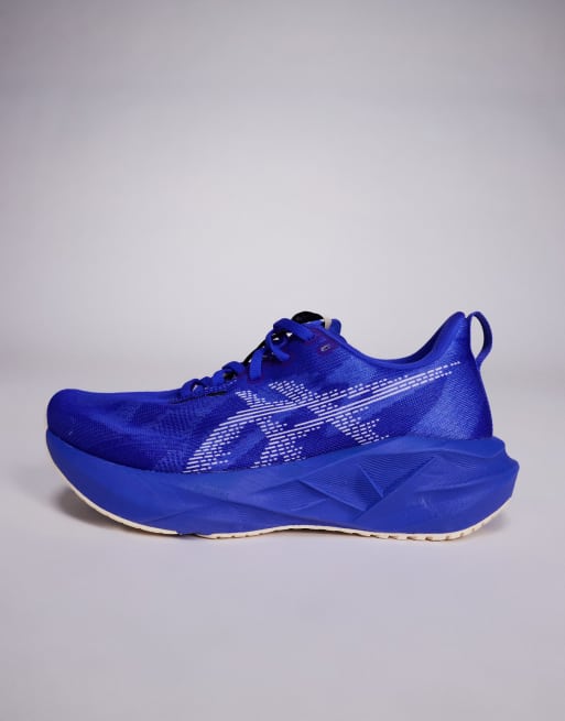 Asics - Novablast 5 - Koboltblå/hvide løbesko, 2 af 5