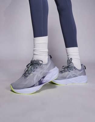 Asics Asics Novablast 5 running trainers in grey