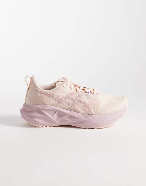 Asics Novablast 5 running trainers in pearl pink and morganite - view 1