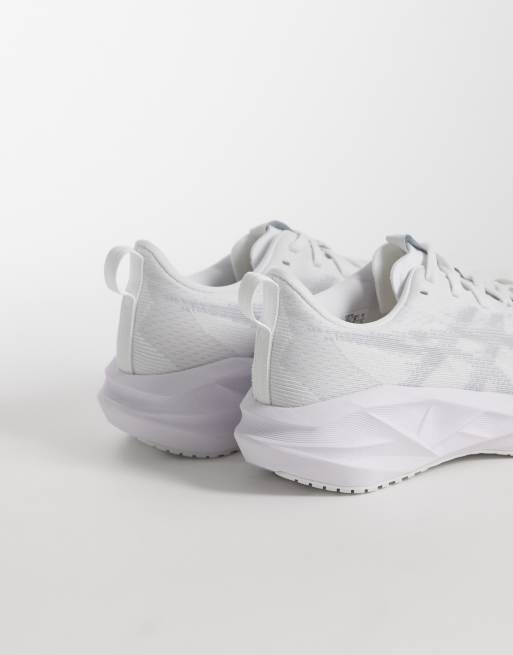 Asics – Novablast 5 – Sneaker in Weiß, 4 von 5