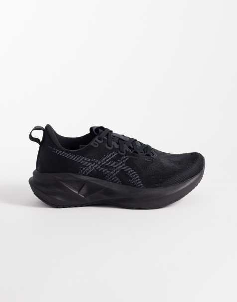 Asics - Novablast 5 - Sorte løbesneakers med grå detaljer - view 1