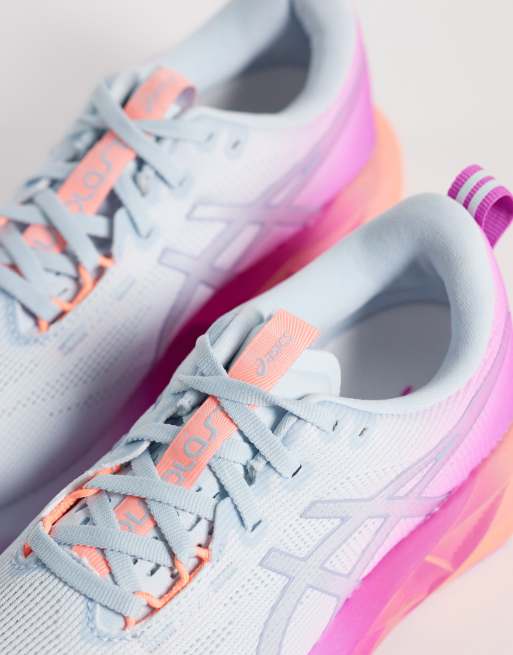 Asics – Novablast 5 Sunny Sizzle – Niebiesko-różowe buty sportowe do biegania, 5 z 5