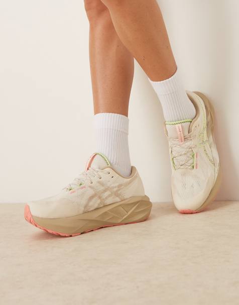 Asics - Novablast 5 TR - Cremefarvede og lyserøde løbesneakers - view 1