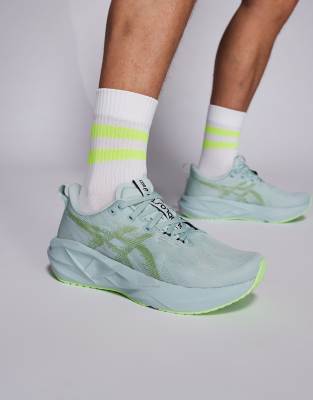  Novablast 5 trainers in sage green