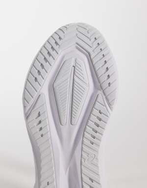 Asics Novablast 5 trainers in white