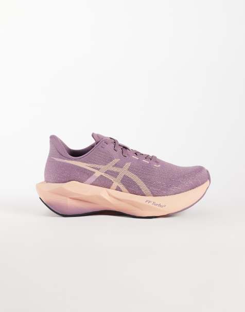 Asics Novablast 6 Laufsneaker in Dusty Mauve und Coral - view 1