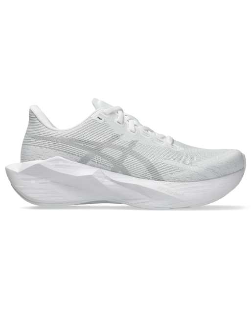Asics Novablast 6 running trainers in triple white, 3 of 4