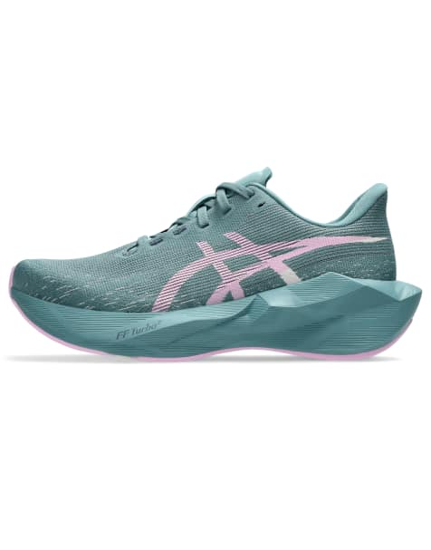 Asics Novablast 6 - zapatillas de running en verde azulado y lila difuso - view 1