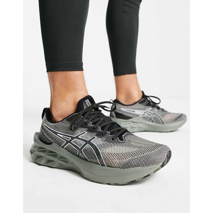 asics novablast 2 le vs novablast 2