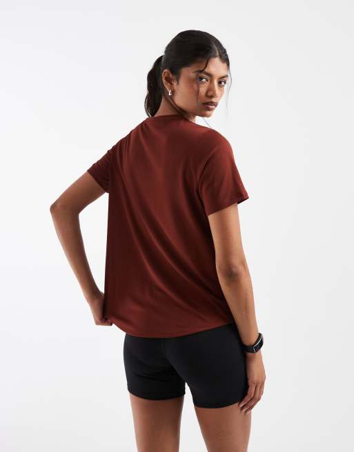 ASICS running t-shirt in burnt red, 4 of 4