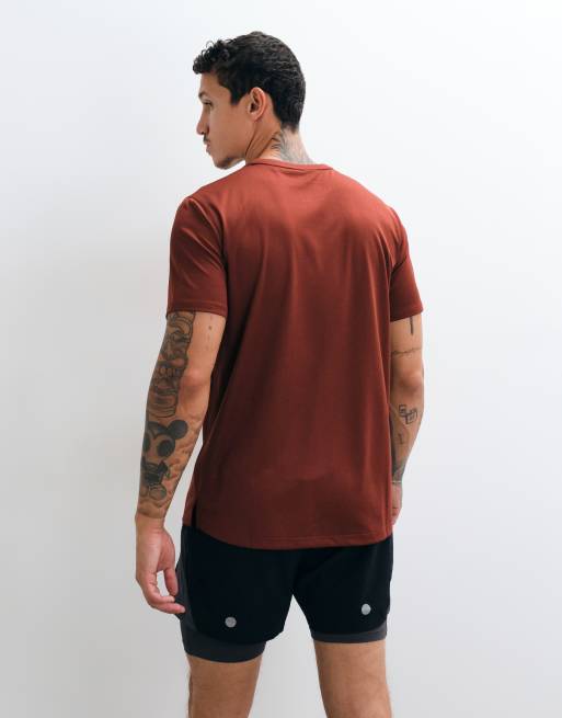 Asics short sleeve running t-shirt in burnt red, 2 of 5
