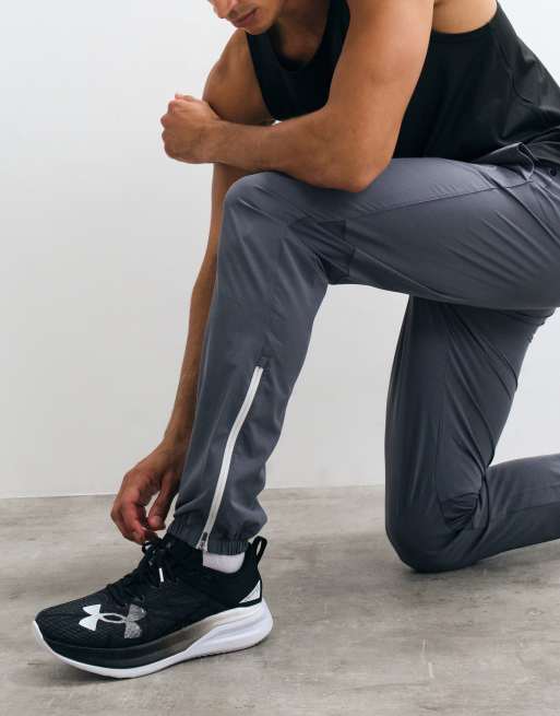 Asics woven running pants in grey, 5 of 5