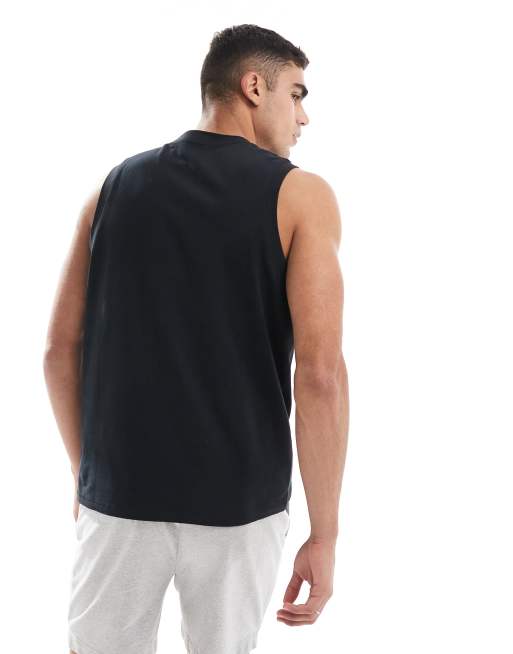 ASOS 4505 – Angerautes Trainings-Tanktop in Schwarz mit tiefen Armausschnitten, 3 von 4