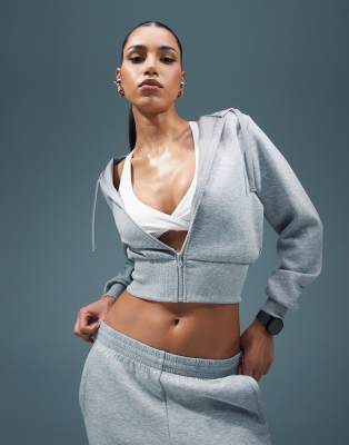 4505 cropped performance hoodie in gray heather