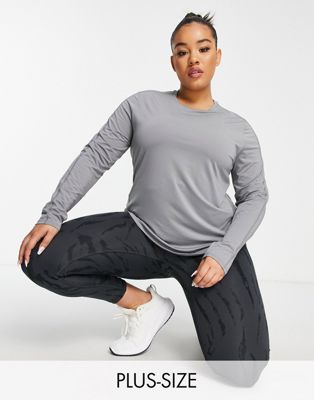 ASOS 4505 Curve all sports long sleeve top with back seam detail