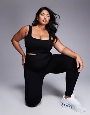 ASOS 4505 ASOS 4505 Curve Icon mid impact seamless rib sports bra with square neck in black