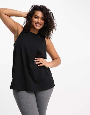 ASOS 4505 Curve - Icon - Schnelltrocknendes Baumwoll-Trägertop in Schwarz mit tiefen Armausschnitten-Black