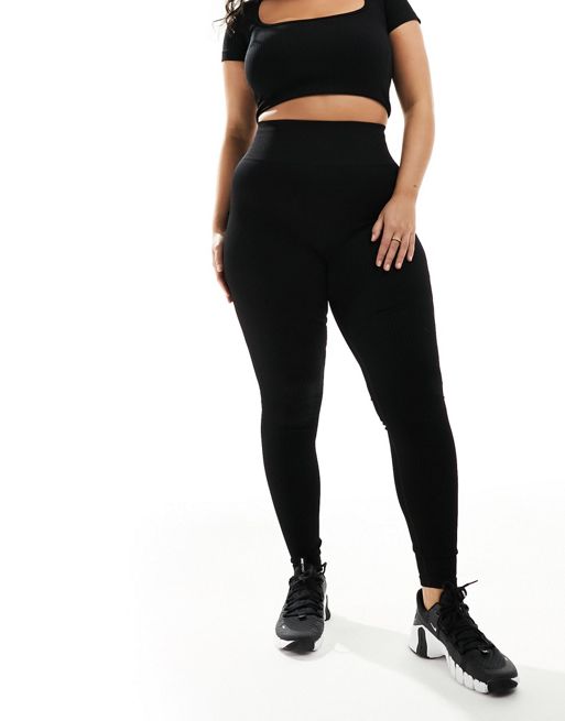 FhyzicsShops 4505 Curve Icon seamless rib gym legging T-Shirt in black