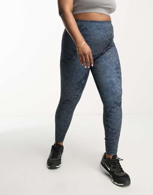 ASOS 4505 Curve legging with bum sculpt seam detail in graduated leopard print ASOS