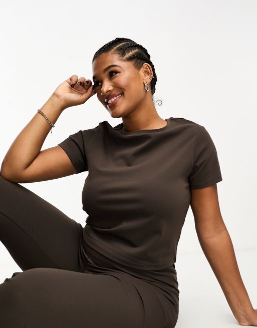 ASOS 4505 Curve performance T-shirt in soft touch fabric in brown