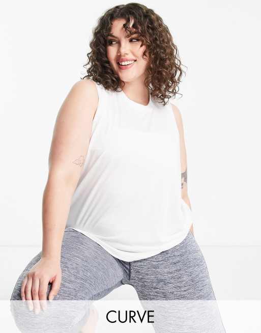 Cra-wallonieShops 4505 Curve yoga singlet with twist back in white