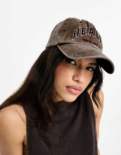 ASOS 4505 – Czapka z daszkiem z efektem sprania i grafiką, 4 z 4