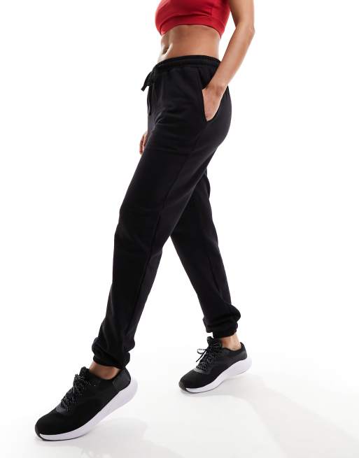 ASOS 4505 – Czarne dopasowane joggersy sportowe