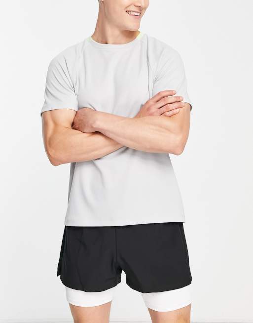 ASOS 4505 - Easy Fit - Trainings T-shirt met contrast