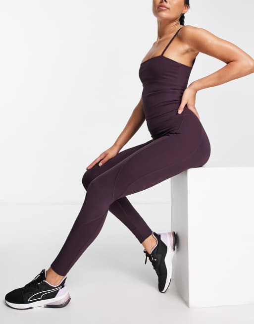 ASOS 4505 – Gerippte Yoga-Leggings mit mehreren Taschen in Schwarz, 3 von 4