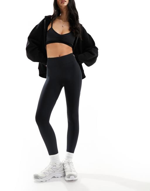 CerbeShops 4505 – Gesäßformende Sport-Leggings in Schwarz mit hohem Bund und Markenlogo