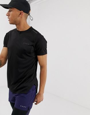 ASOS 4505 - Hardloop T-shirt met ongelijke zoom en inzetstukken van ademend mesh in zwart