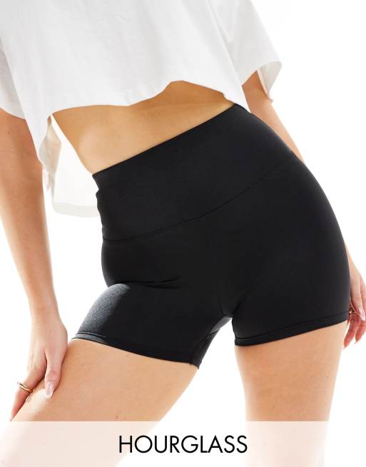 ASOS 4505 - Hourglass - 3 inch booty short met hoge taille in glanzend zwart