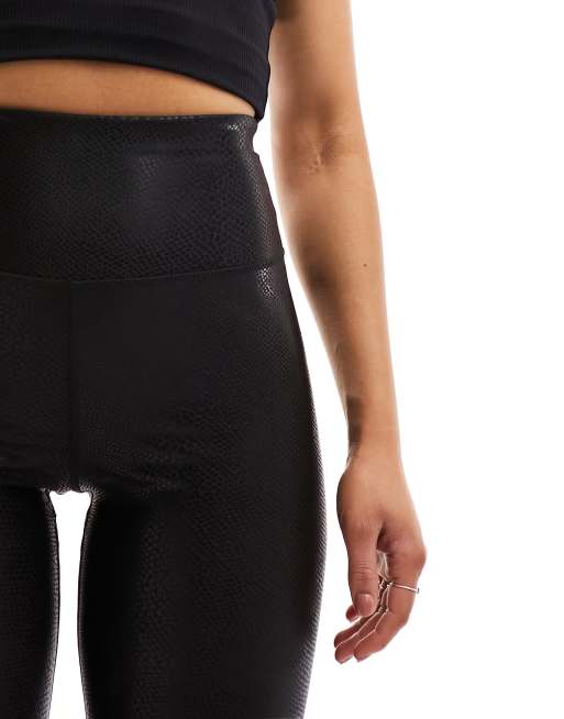 Shiny black outlet gym leggings