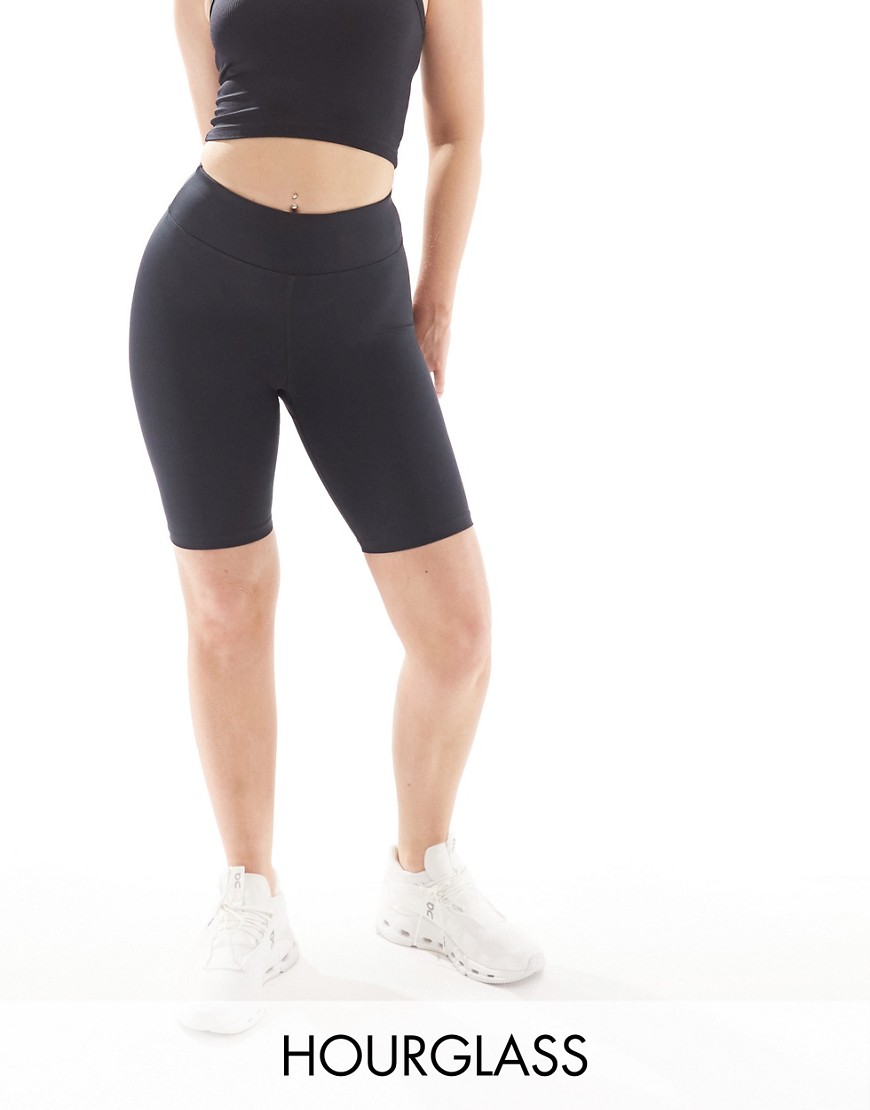4505 Hourglass Icon 8 inch legging shorts with booty sculpt detail in performance fabric in black