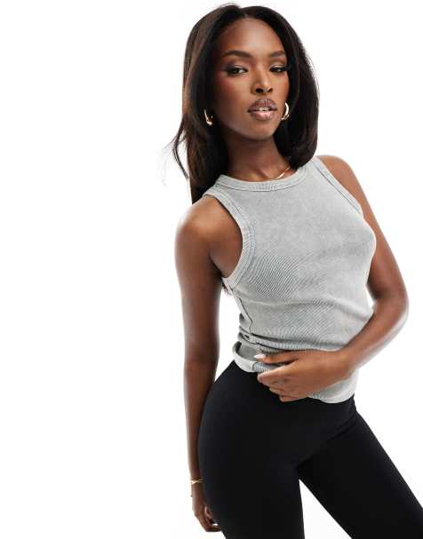 ASOS 4505 Seamless rib gym legging plunge vest and neck t-shirt in black