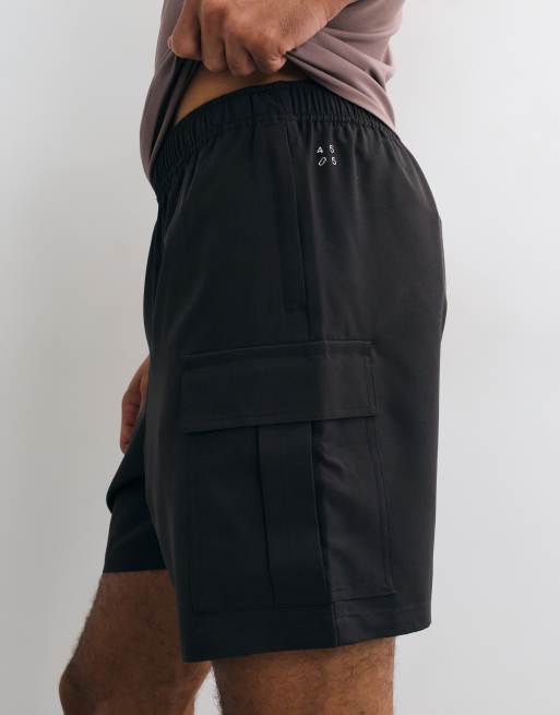 ASOS 4505 Icon 7 inch hurtigtørrende trænings-cargoshorts med lynlåslommer i mørkegrå, 4 af 5