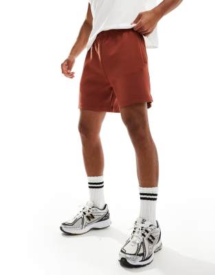 ASOS 4505 ASOS 4505 Icon 7 inch quick dry performance fleece sweat shorts in rust-Red
