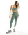 Thumbnail 1 van 5