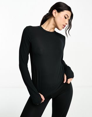 4505 Icon long sleeve running top in black
