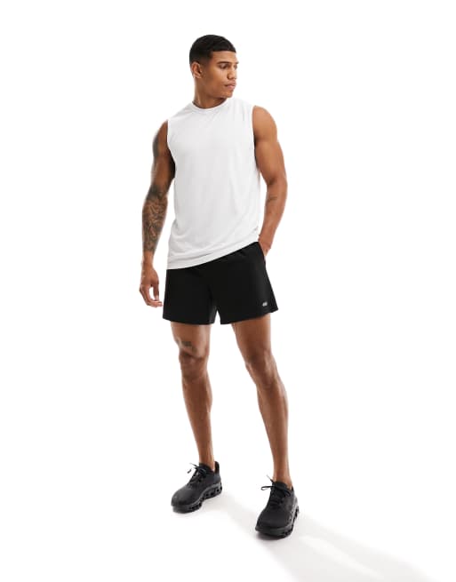 ASOS - 4505 Icon - Mouwloos, sneldrogend trainingshemd in wit 