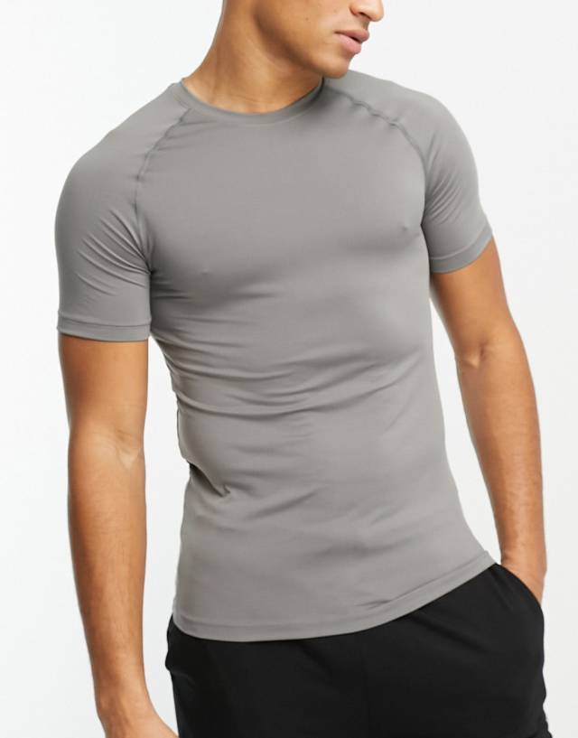 ASOS 4505 icon muscle fit training t-shirt with quick dry