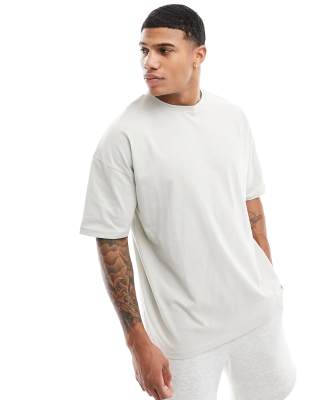 ASOS 4505 Icon oversized t-shirt with quick dry in black