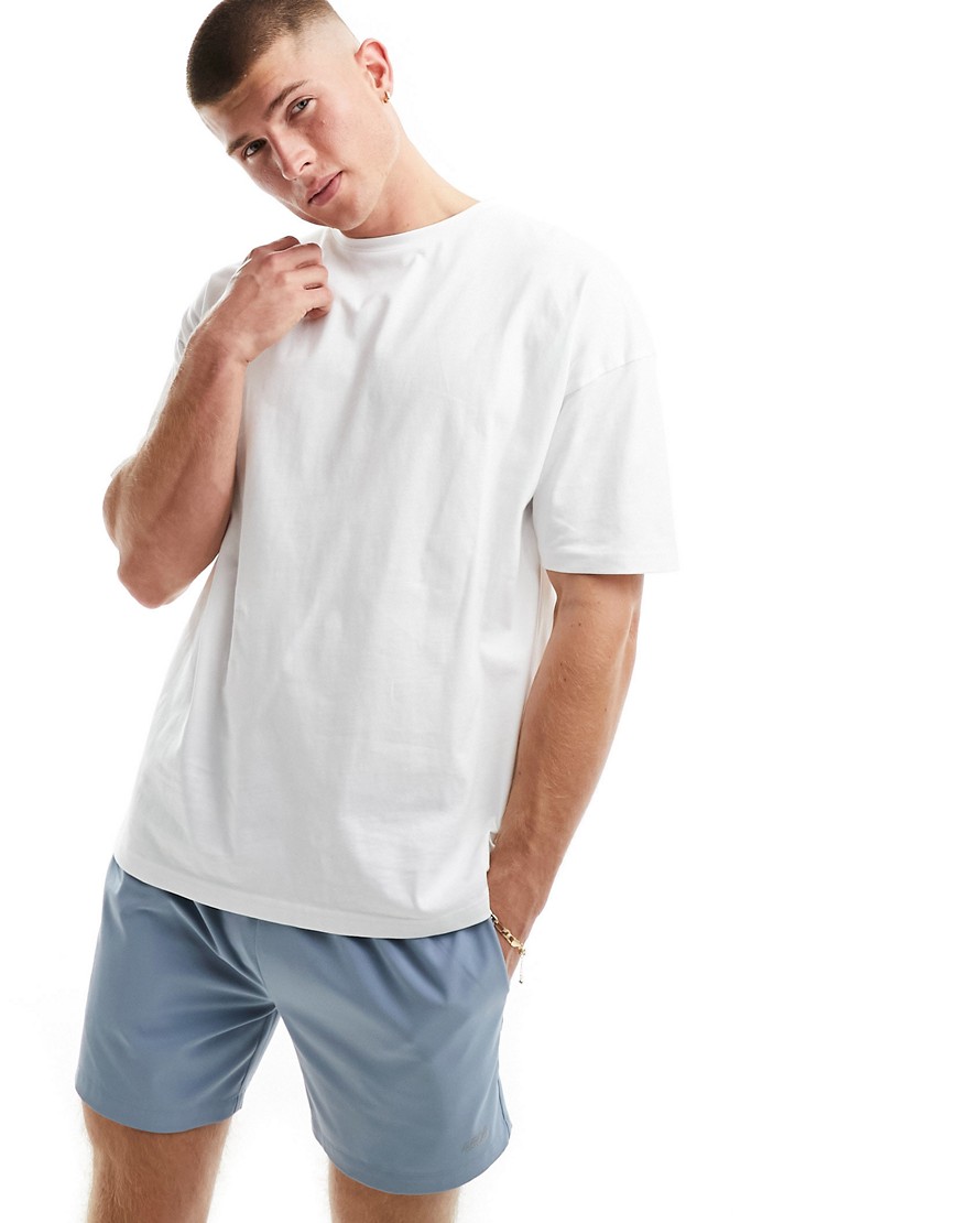 4505 Icon oversized training T-shirt with quick dry in white