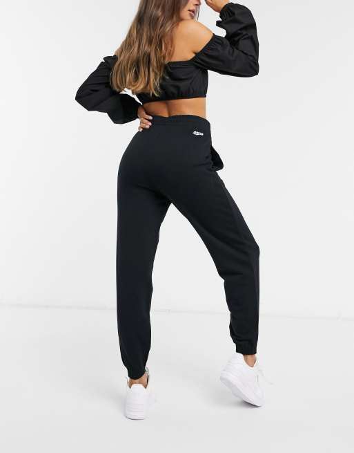 ASOS 4505 Petite icon ultimate jogger black, Women's Fashion, Bottoms,  Other Bottoms on Carousell