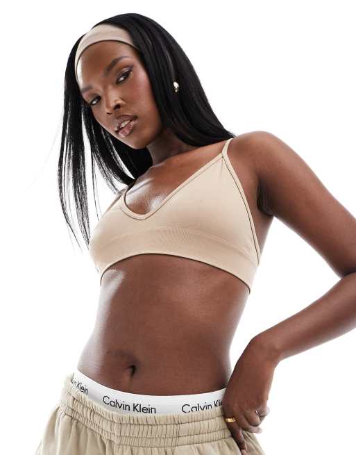 FhyzicsShops 4505  Icon seamless active intimate bra in latte