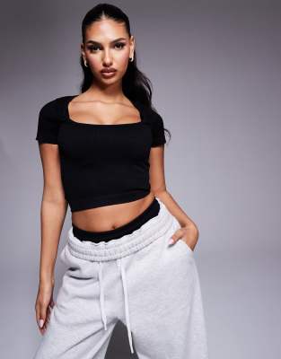 ASOS 4505 ASOS 4505 Icon seamless rib performance t-shirt in black